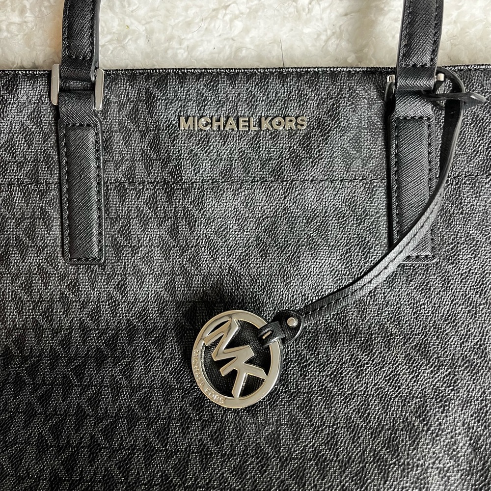 Michael Kors Tote